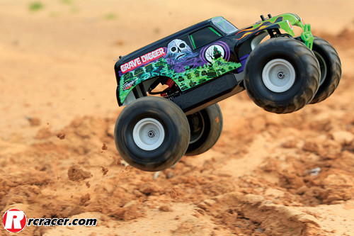 traxxas-7202A-Grave-Digger